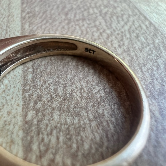 Elegant 9k Gold Multicolor Rainbow Gemstone Stack Band Ring - Picture 3 of 5